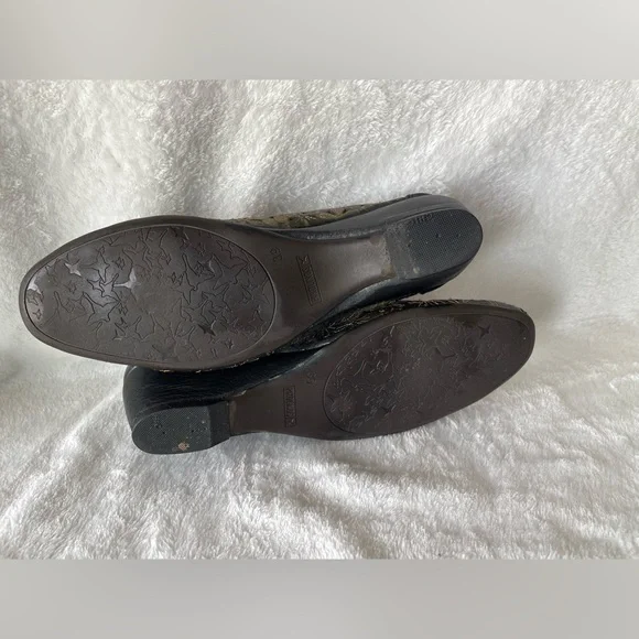 Pikolinos women's slip-on Sz 9 leather embroidered floral cut-out - Picture 6 of 6